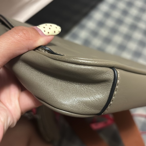 Guess Los Angeles Zimmerman Logo Crossbody - Picture 9 of 13